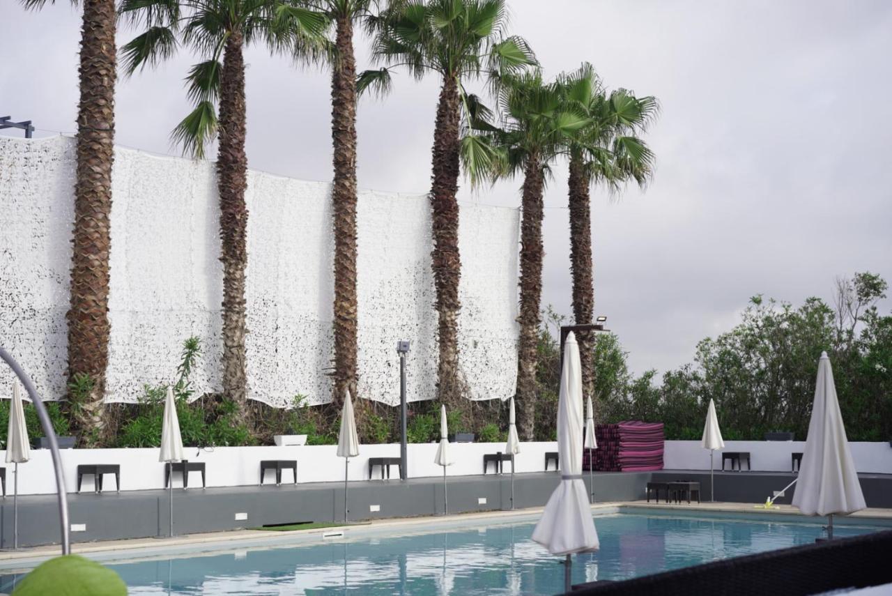 Le Jardin De Babylone "Reserve Aux Couples Uniquement" Agde Exteriör bild