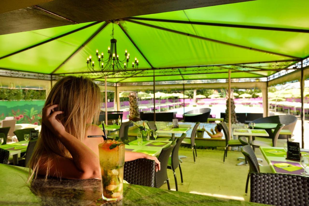 Le Jardin De Babylone "Reserve Aux Couples Uniquement" Agde Exteriör bild