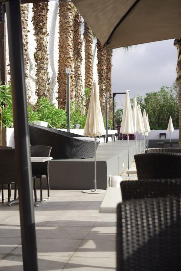 Le Jardin De Babylone "Reserve Aux Couples Uniquement" Agde Exteriör bild