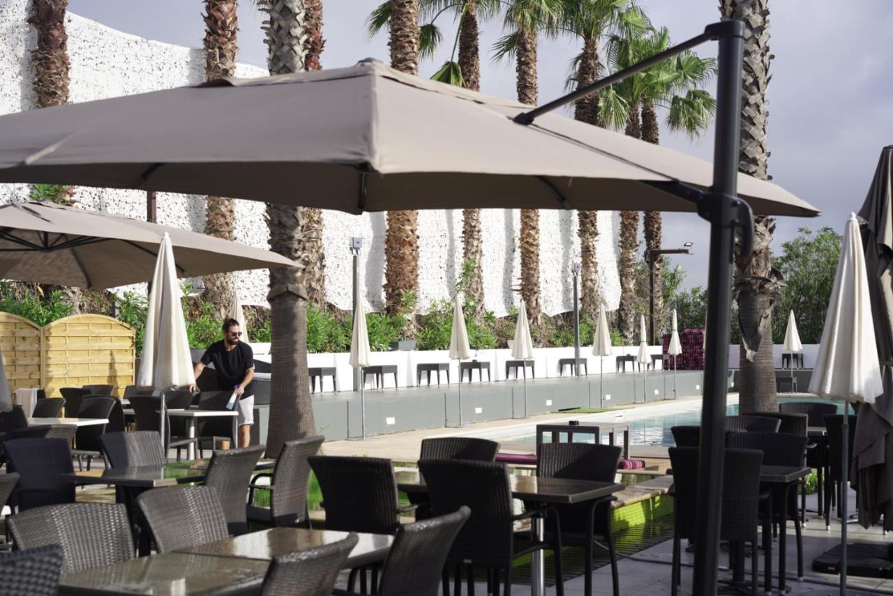 Le Jardin De Babylone "Reserve Aux Couples Uniquement" Agde Exteriör bild