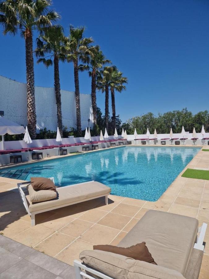 Le Jardin De Babylone "Reserve Aux Couples Uniquement" Agde Exteriör bild